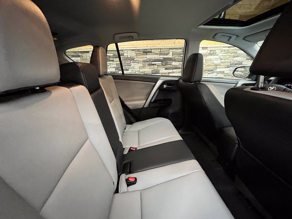 Used 2016 Toyota RAV4 Limited AWD/4WD image 44