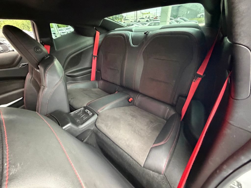 Used 2019 Chevrolet Camaro ZL1 RWD image 27