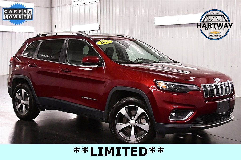 Used 2019 Jeep Cherokee Limited image 1