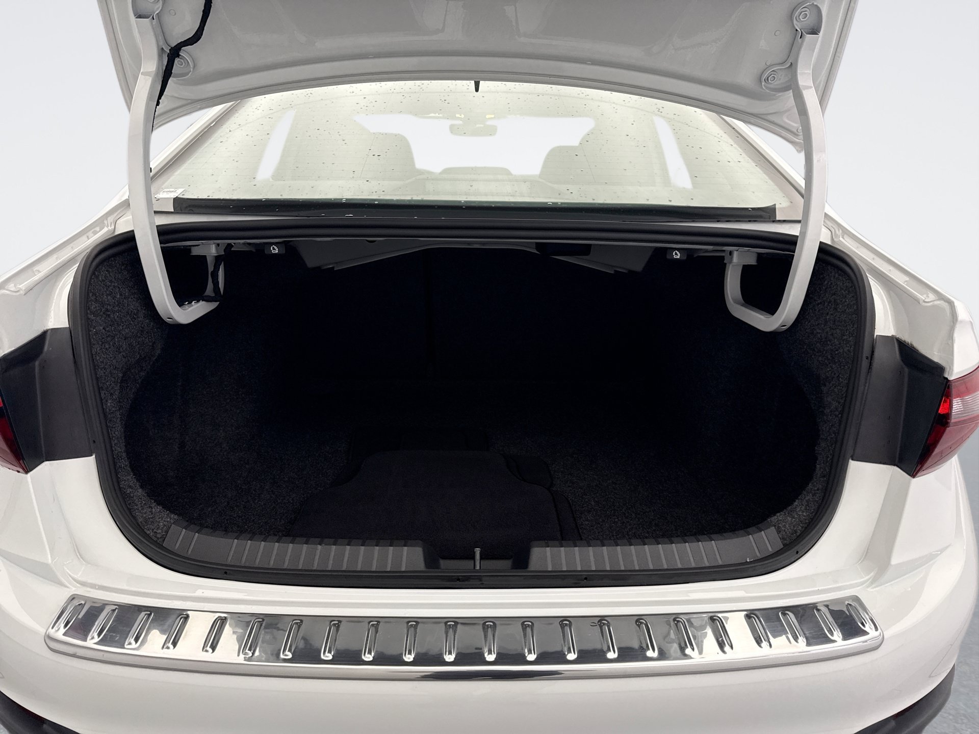 Used 2025 Volkswagen Jetta S FWD image 21