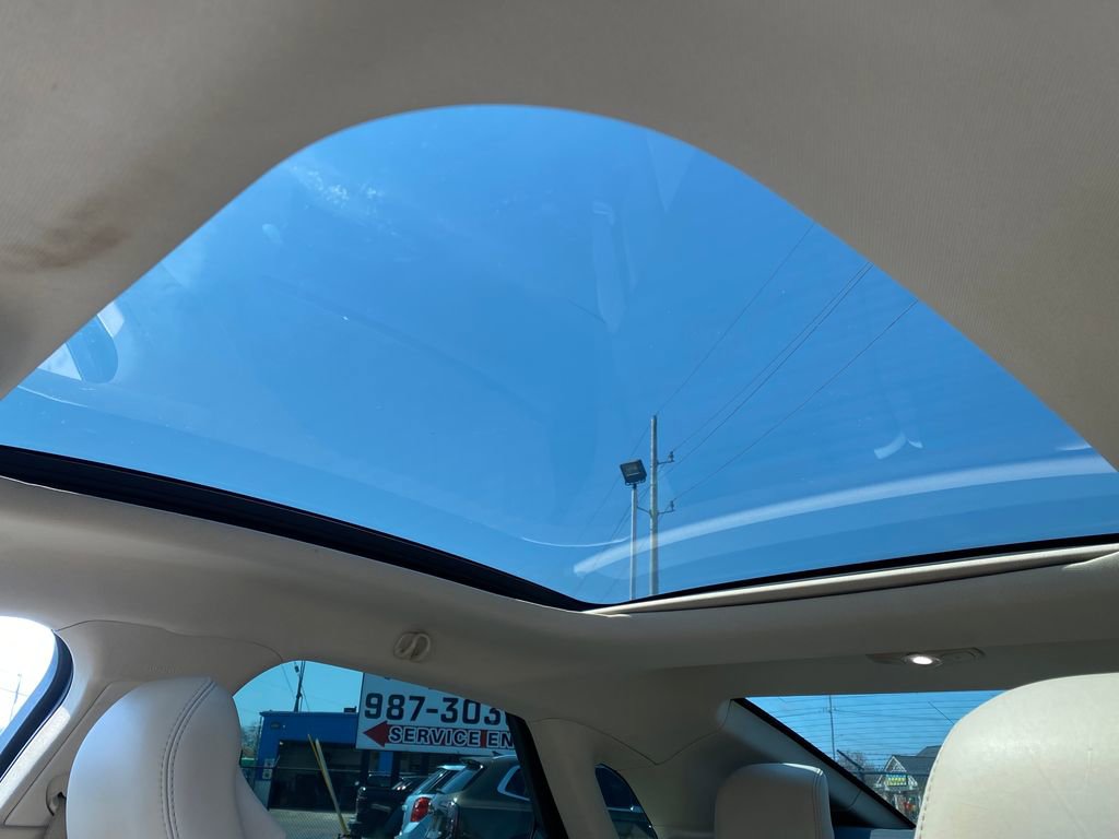Used 2017 Lincoln MKZ Reserve AWD/4WD image 12