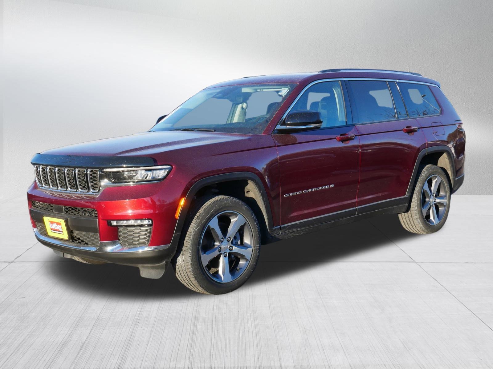 Used 2023 Jeep Grand Cherokee L Limited image 3
