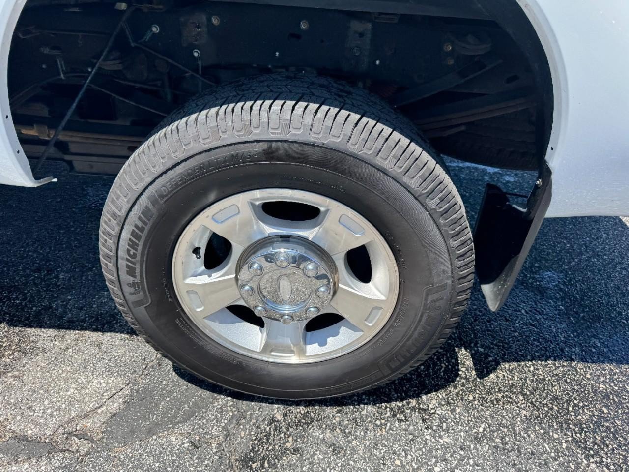 Used 2011 Ford F350 XLT w/ Camper Pkg AWD/4WD image 5