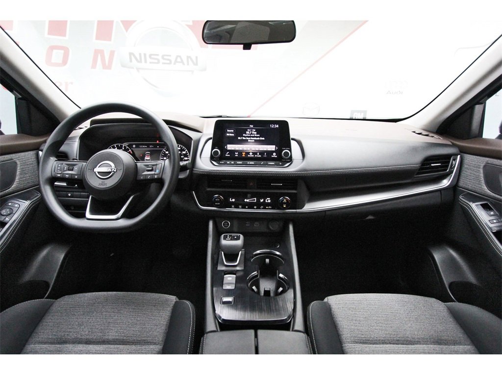 Certified 2023 Nissan Rogue SV image 7
