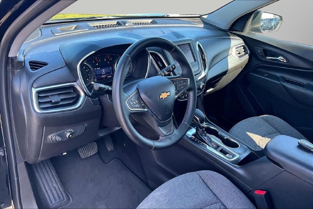 Used 2023 Chevrolet Equinox LT AWD/4WD image 12