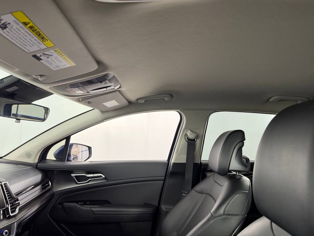 Used 2024 Kia Sportage EX image 25