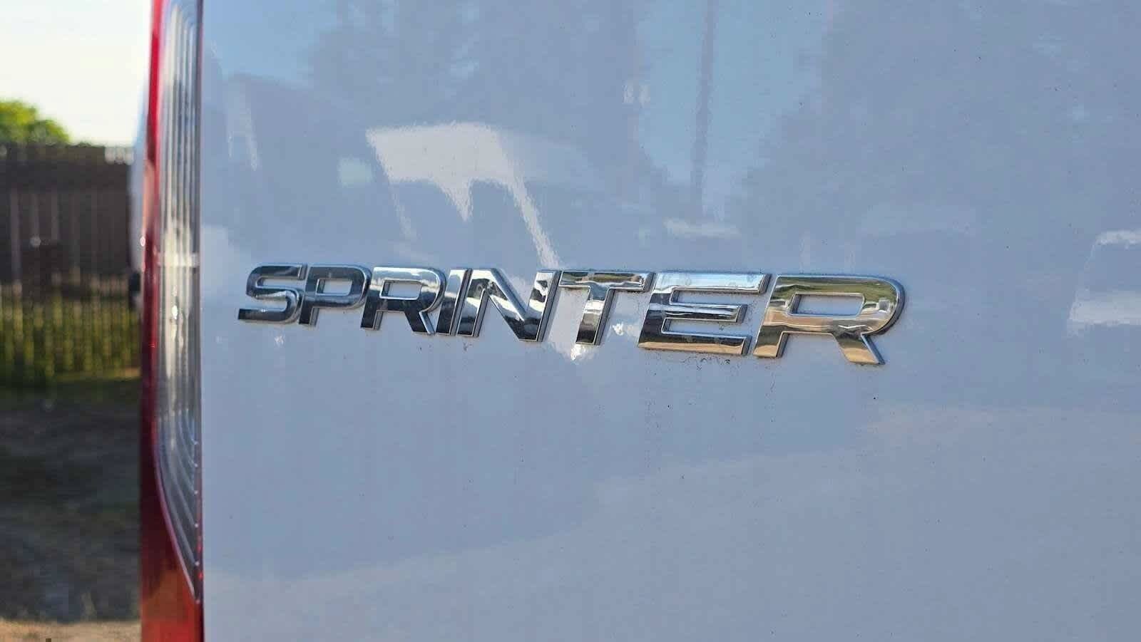 Used 2025 Mercedes-Benz Sprinter 2500 image 16