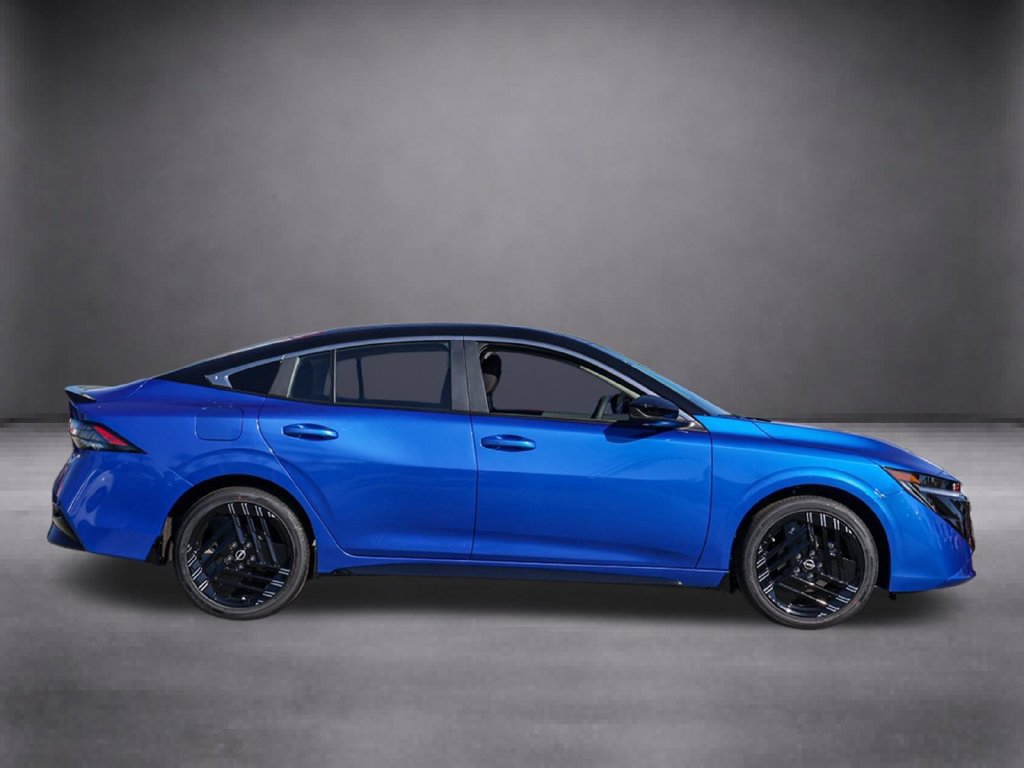 New 2027 Nissan Sentra SR FWD image 3