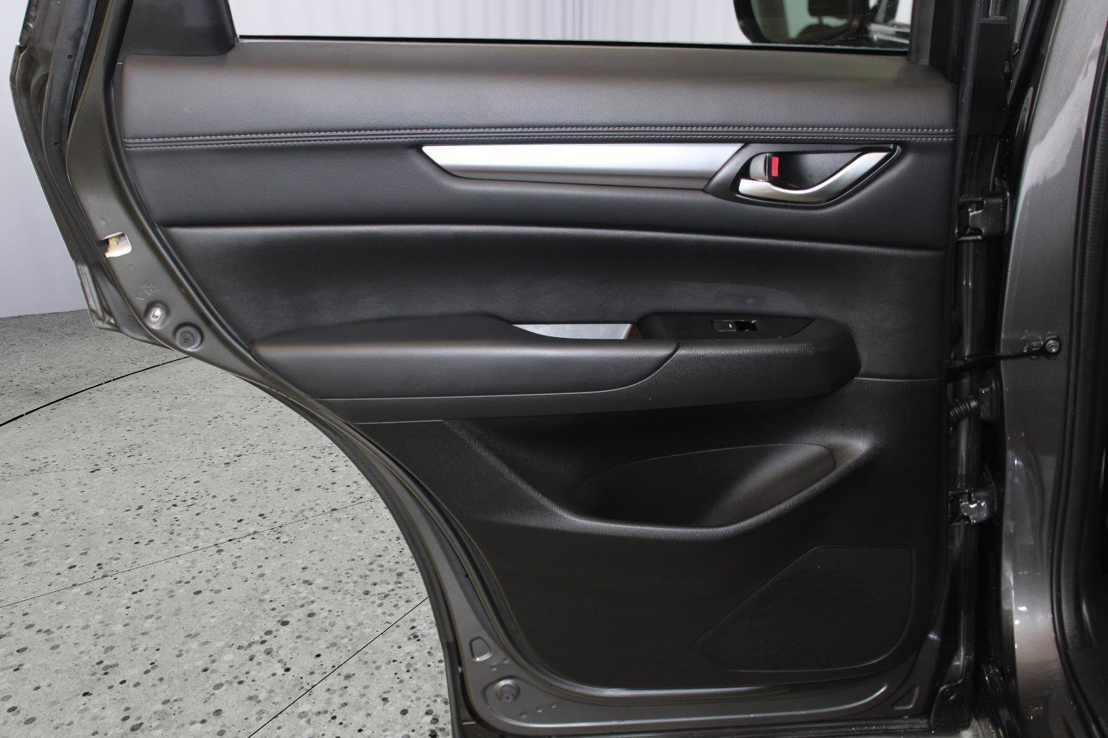 Used 2020 MAZDA CX-5 Touring image 40