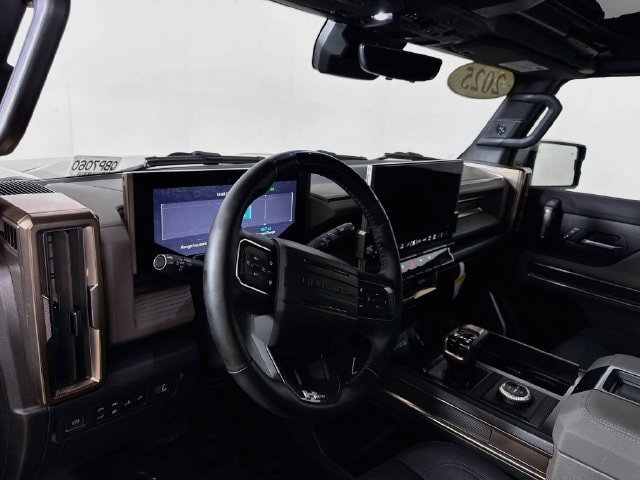 Used 2025 GMC Hummer EV 2X AWD/4WD image 10