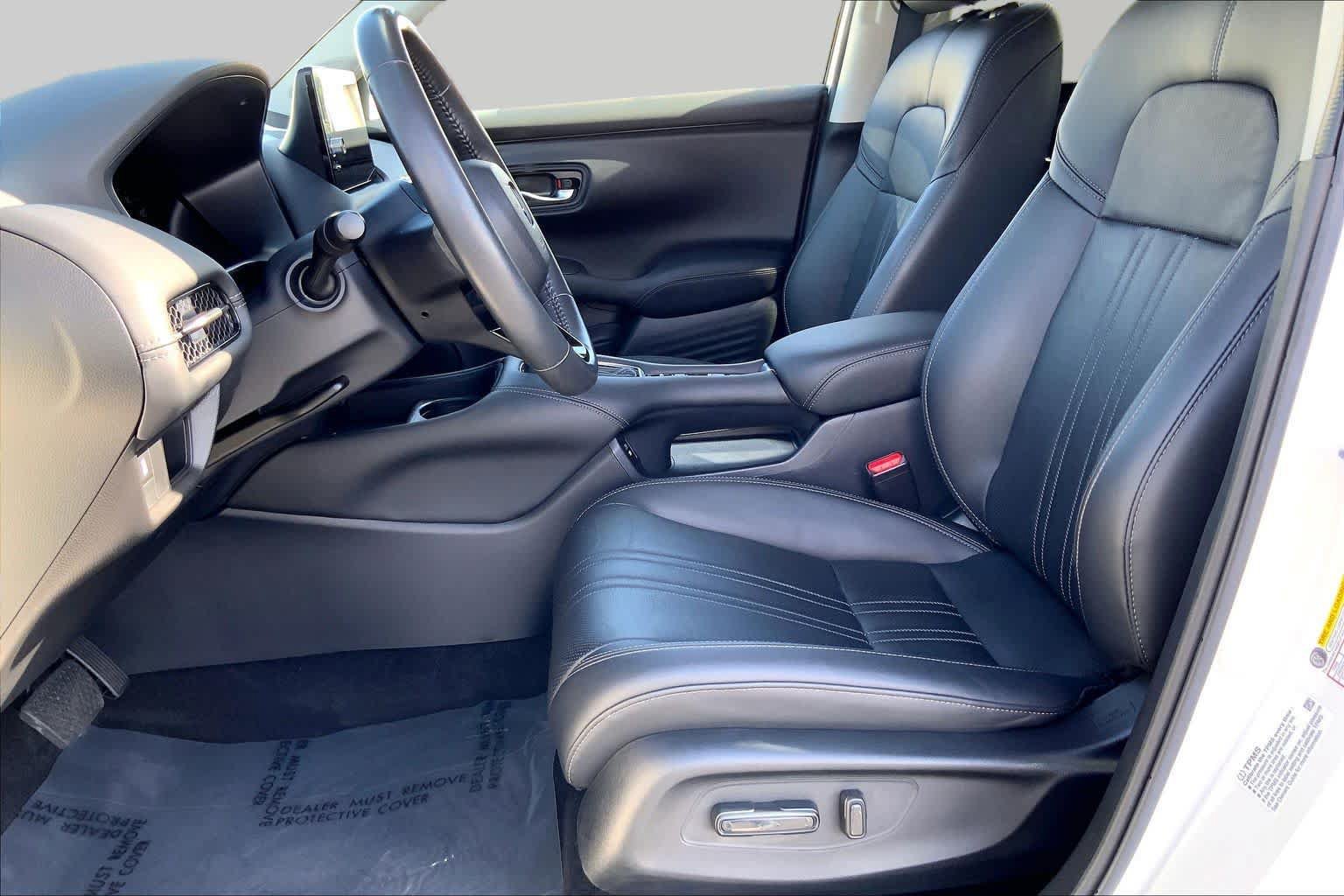 Used 2024 Honda HR-V EX-L image 7
