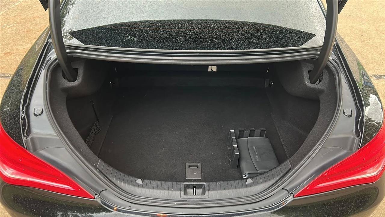 Used 2014 Mercedes-Benz CLA 250 image 42