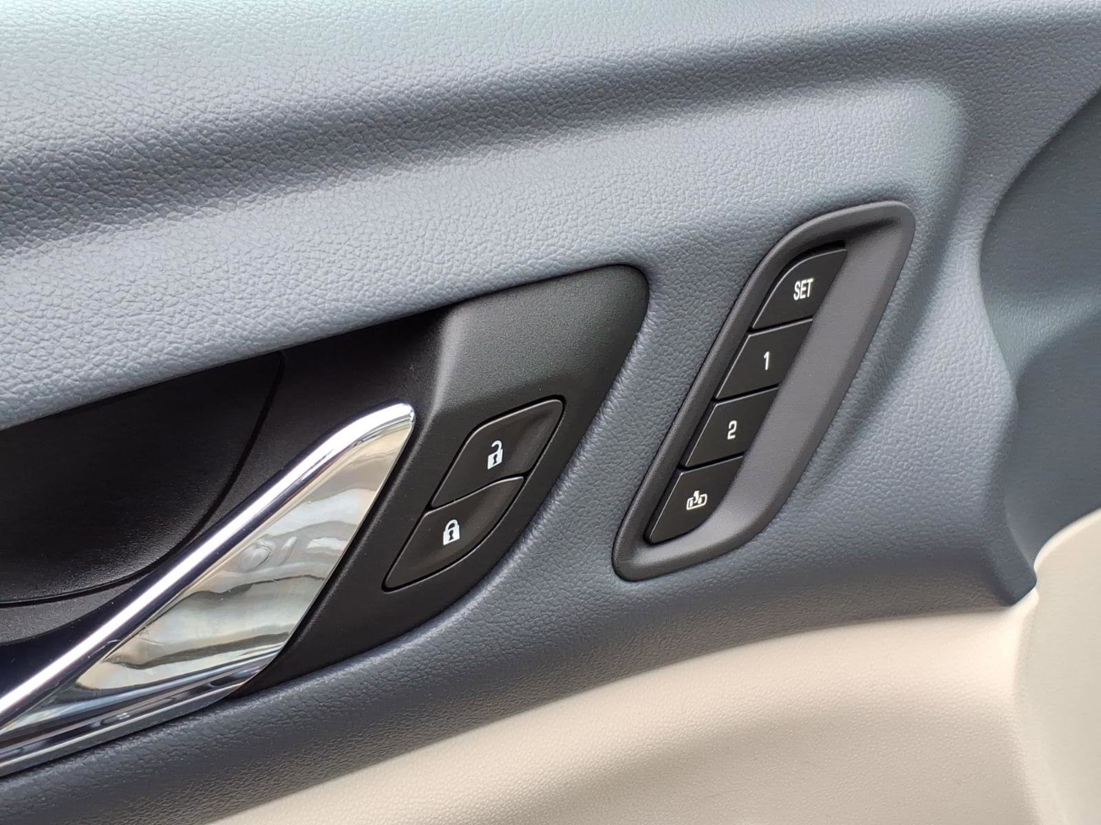 Certified 2021 GMC Acadia Denali w/ Denali Ultimate Package AWD/4WD image 18