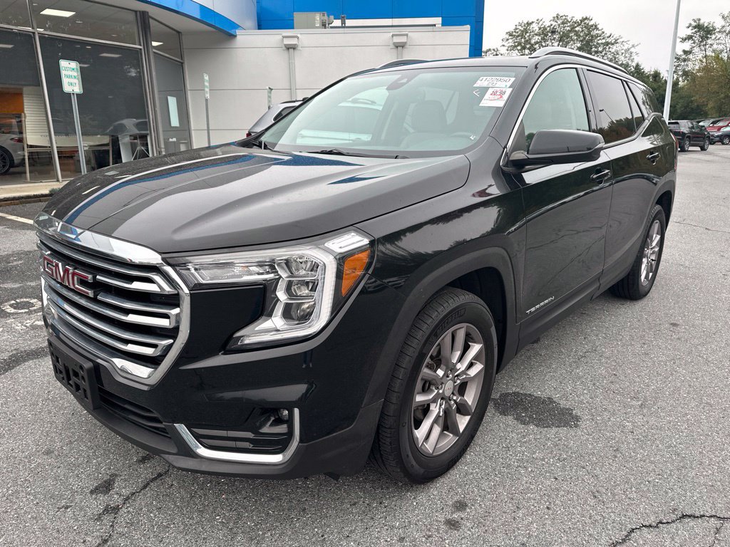 Used 2023 GMC Terrain SLT