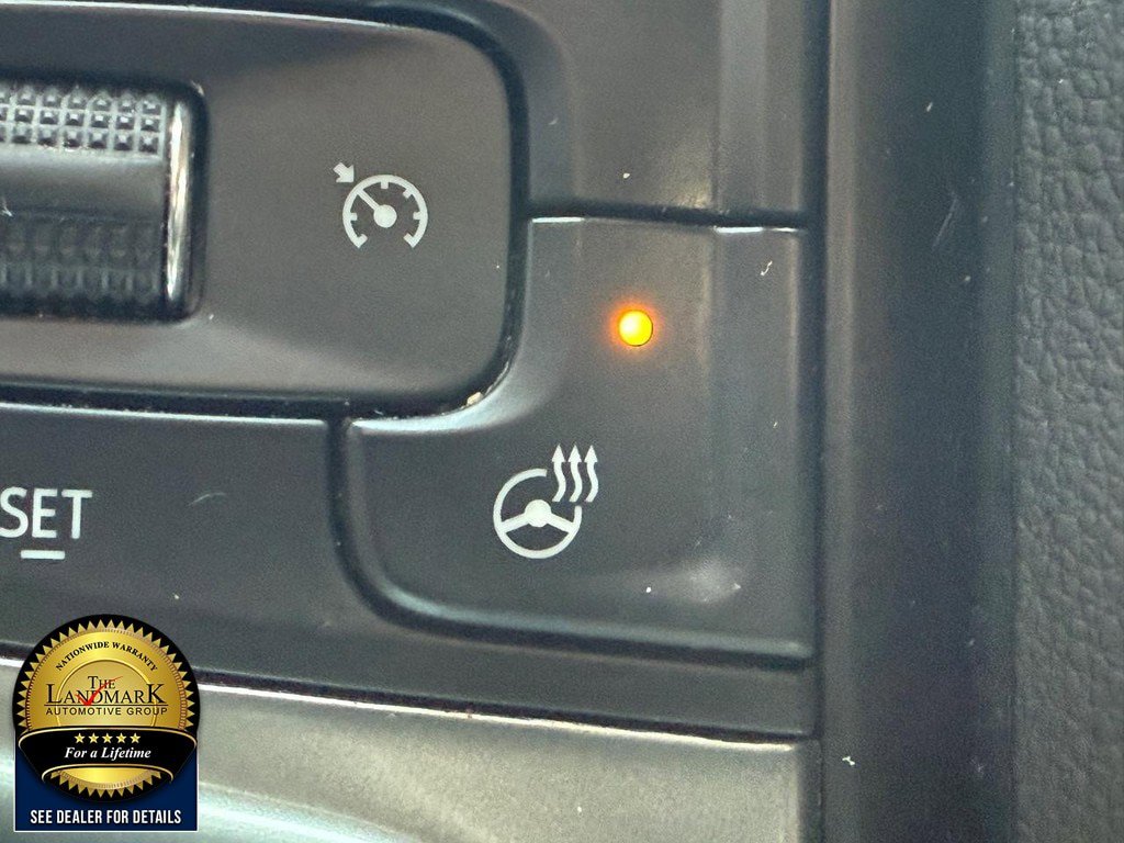 Used 2022 Chevrolet Silverado 1500 RST AWD/4WD image 15