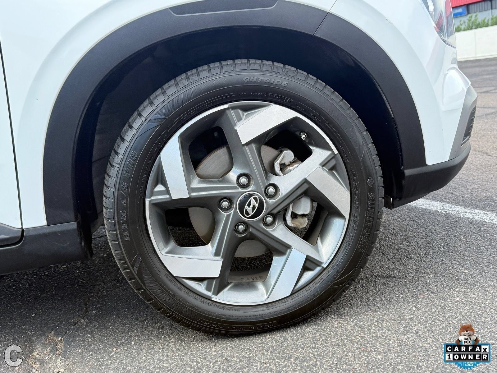 Used 2024 Hyundai Venue SEL FWD image 10