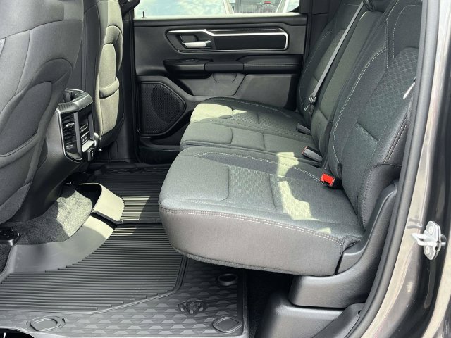 New 2027 RAM 1500 4x4 Crew Cab image 12