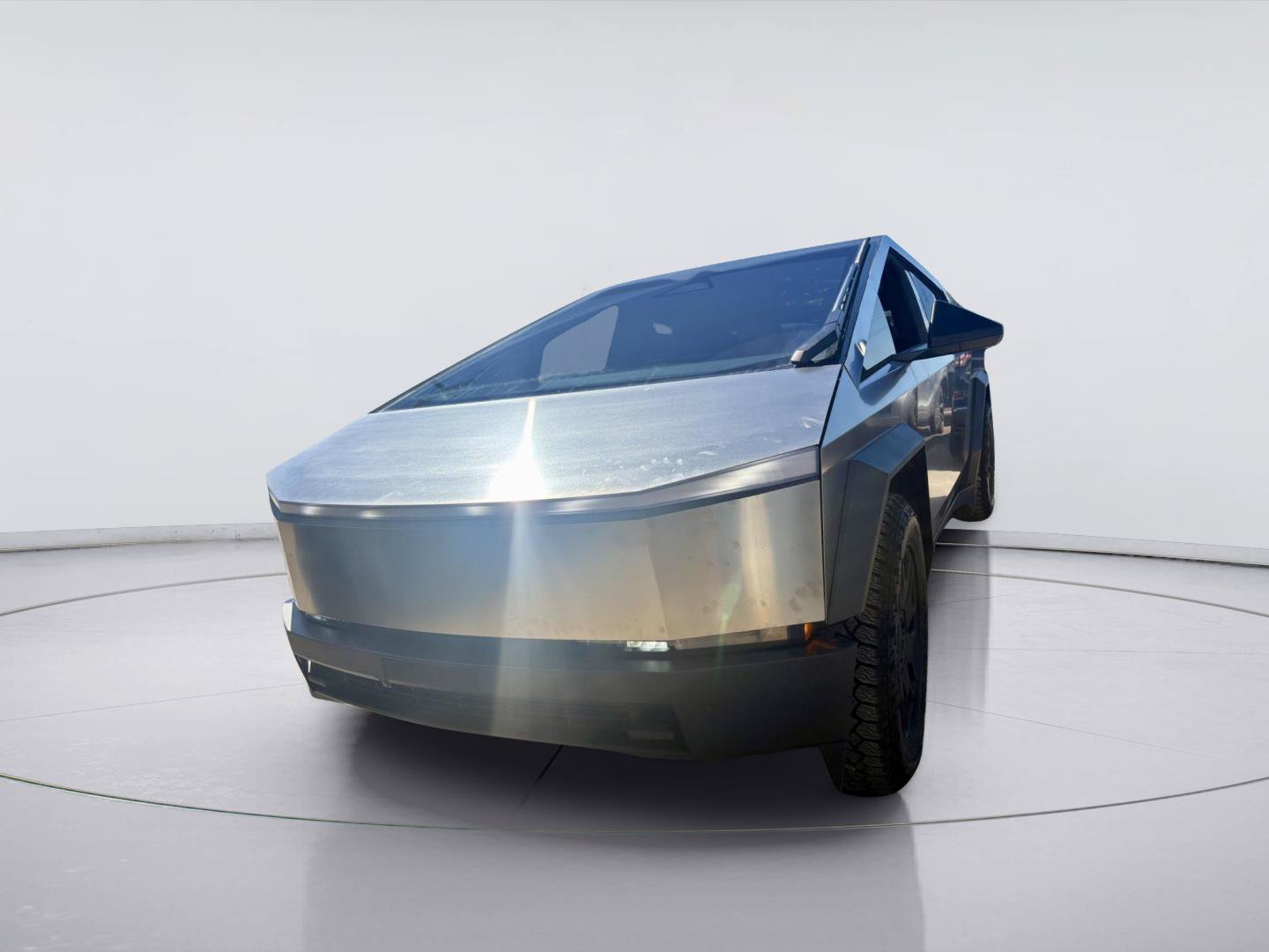 Used 2024 Tesla Cybertruck AWD Crew Cab image 12