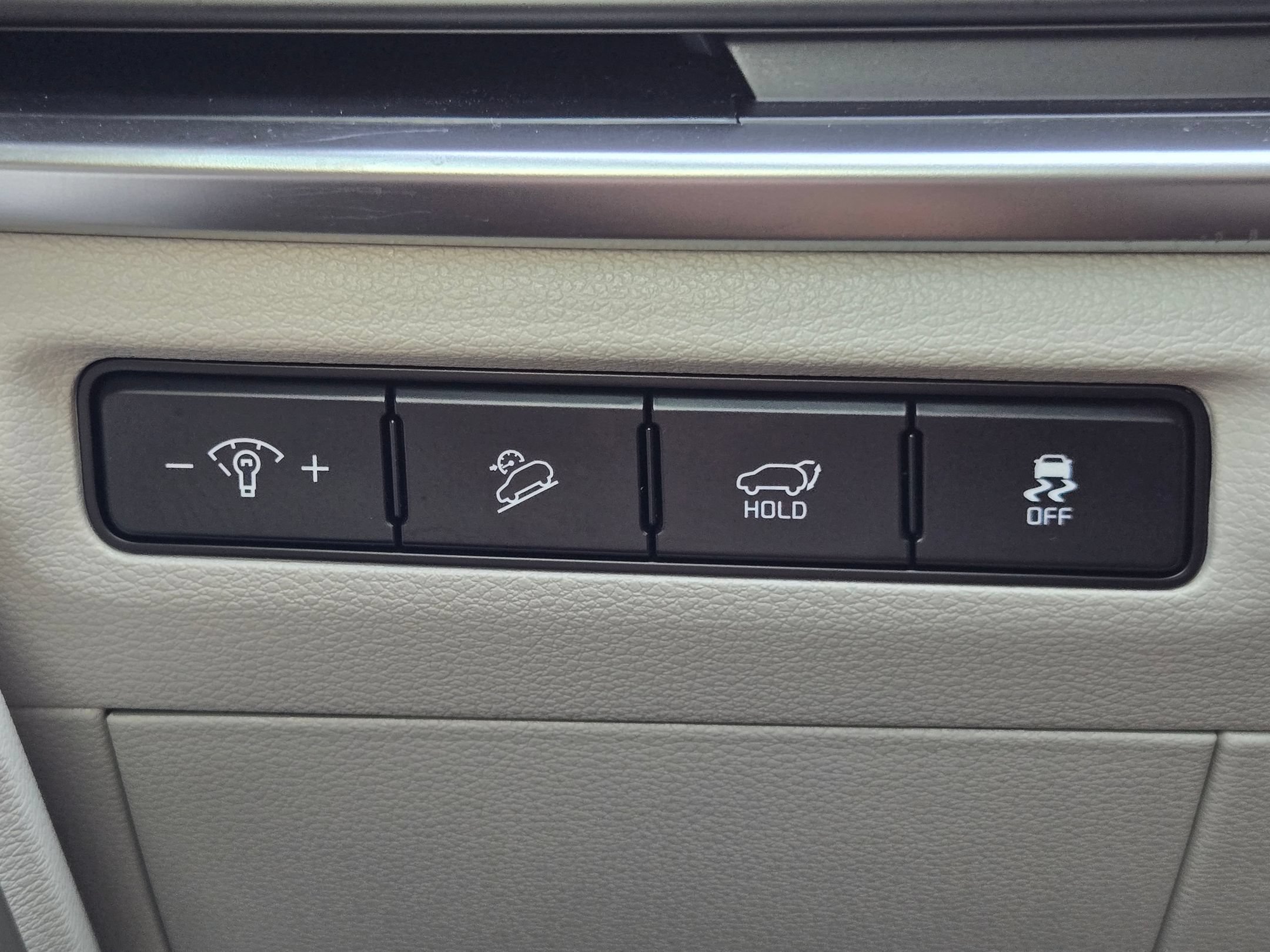 Used 2025 Kia Telluride EX w/ EX Captain's Chair Package FWD image 26
