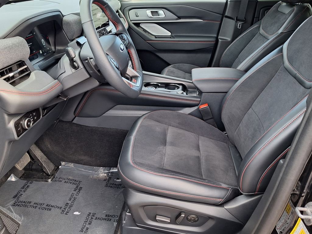 Used 2025 Ford Explorer ST w/ Sun And Sound Package image 10