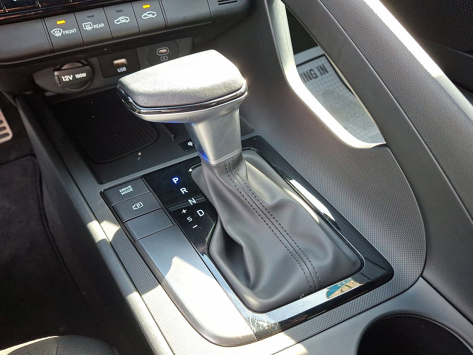 Used 2025 Hyundai Elantra Sport image 18