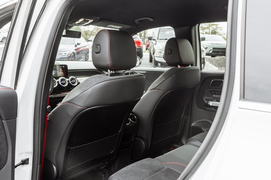 Used 2023 Mercedes-Benz GLB 35 AMG GLB 35 AMGﾮ w/ Premium Package image 25