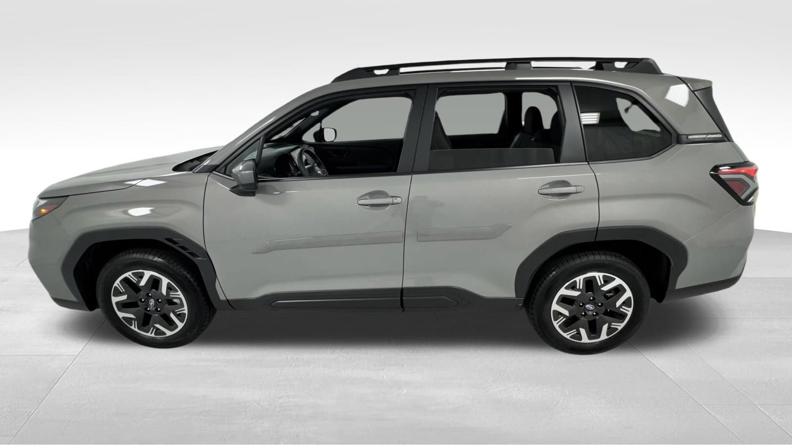 Used 2026 Subaru Forester Premium AWD/4WD image 7