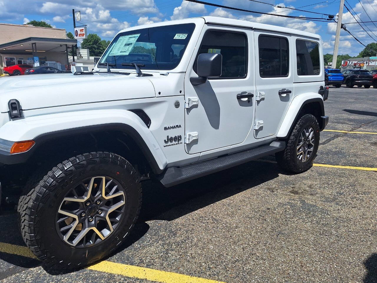New 2024 Jeep Wrangler Unlimited Sahara image 4