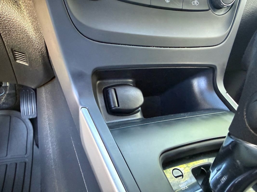 Used 2016 Nissan Sentra SV FWD image 23