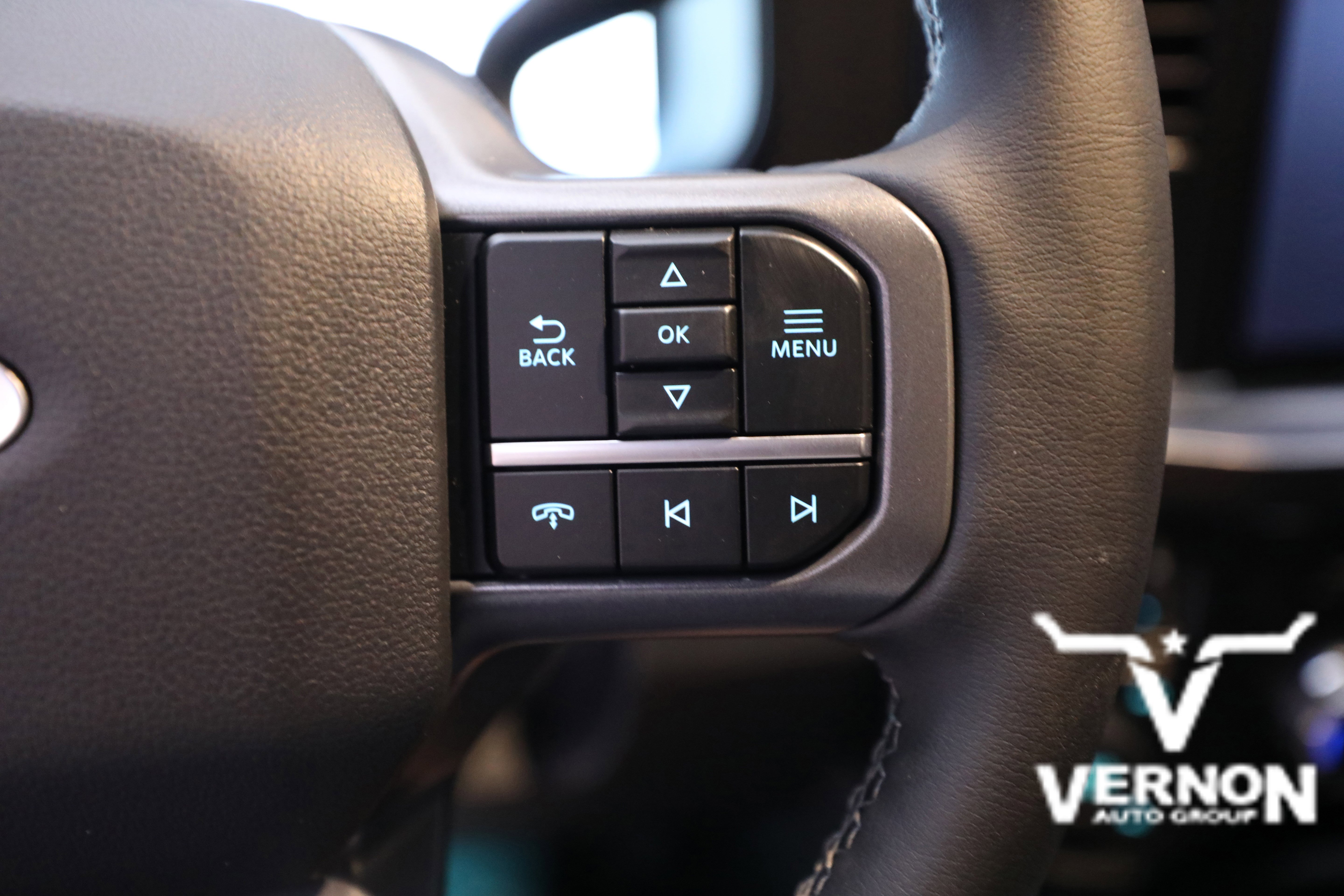 New 2026 Ford F350 Lariat w/ Chrome Package image 23