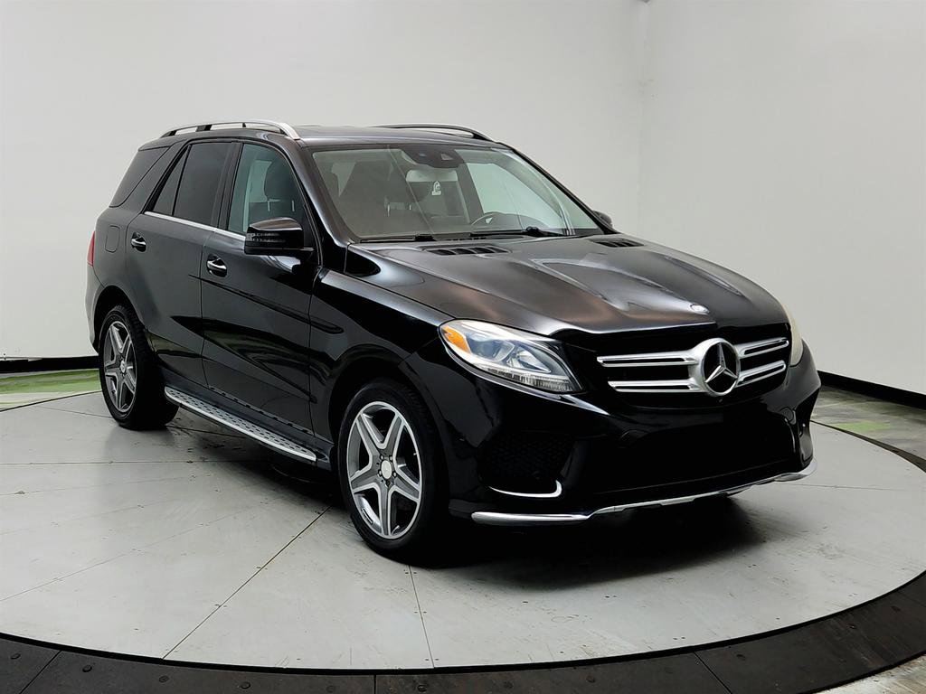Used 2016 Mercedes-Benz GLE 400 4MATIC w/ Parking Assist Package image 3