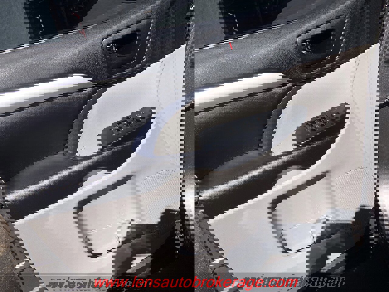 Used 2017 Toyota Highlander Plus image 9