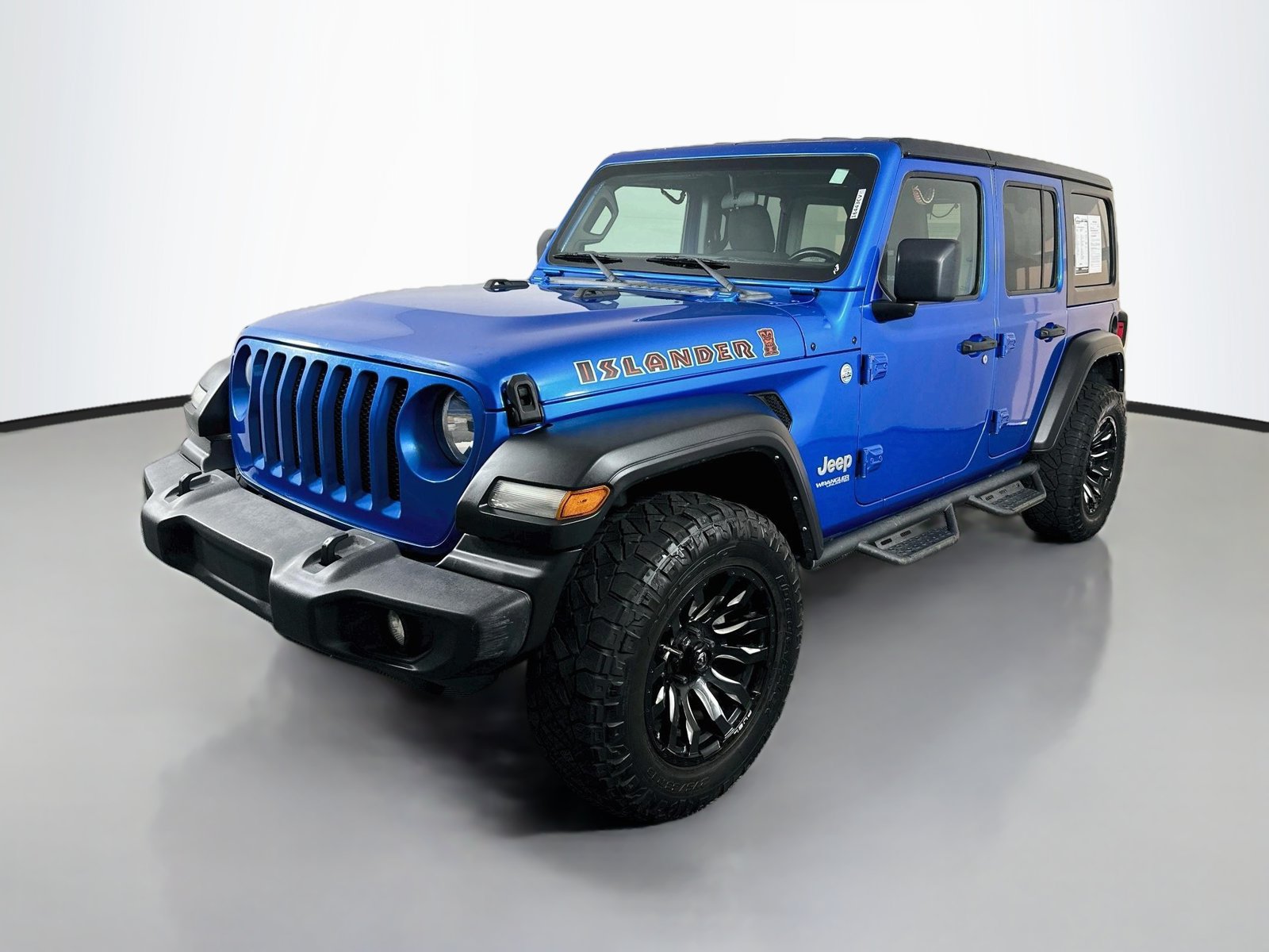 Used 2021 Jeep Wrangler Unlimited Sport AWD/4WD image 3