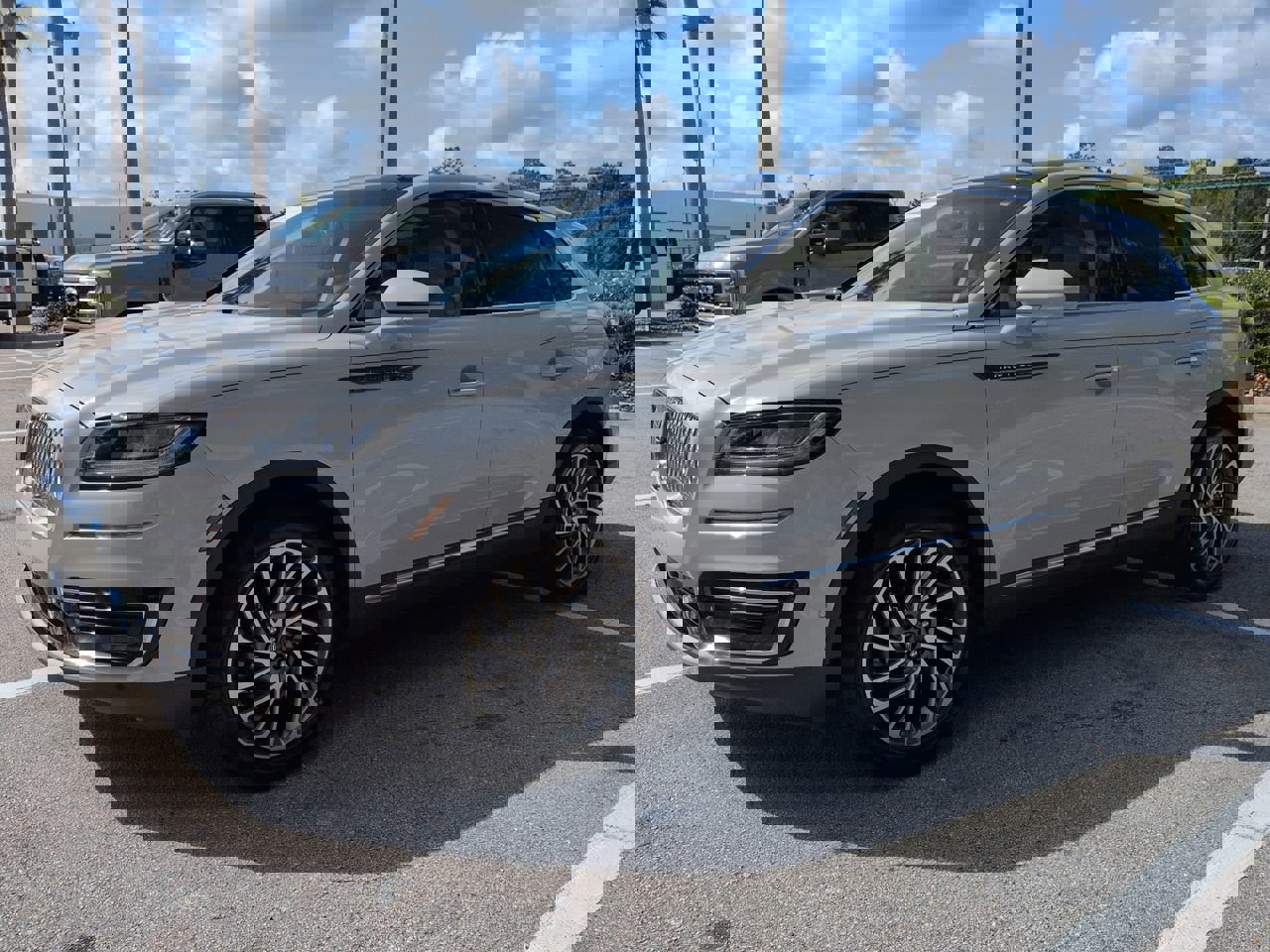 Certified 2020 Lincoln Nautilus Reserve w/ Equipment Group 201A image 8