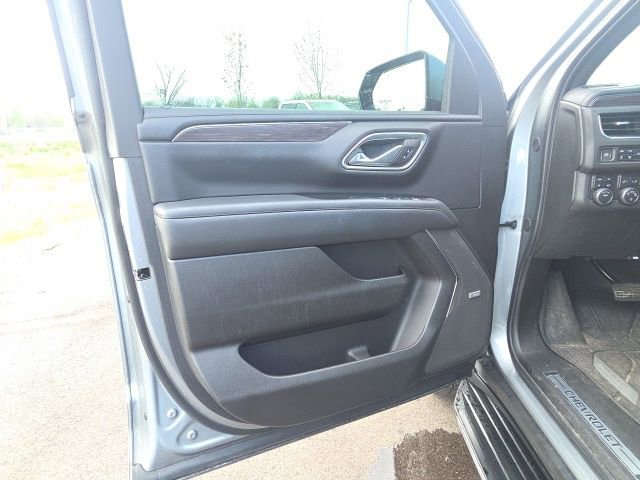 Used 2023 Chevrolet Tahoe LT w/ LT Signature Plus Package AWD/4WD image 25