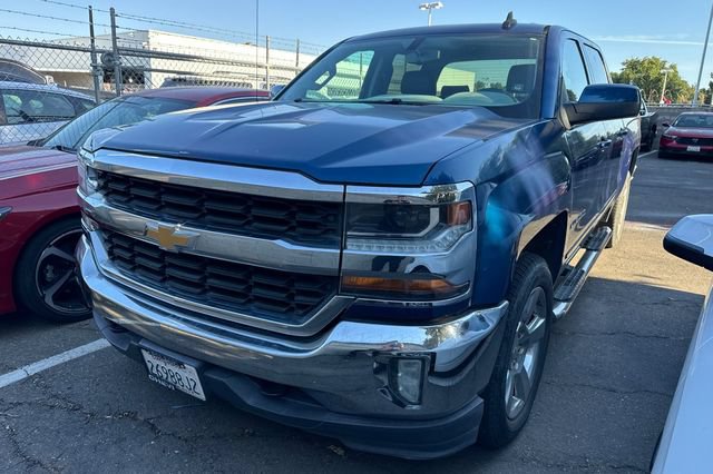 Used 2017 Chevrolet Silverado 1500 LT w/ All Star Edition AWD/4WD image 8