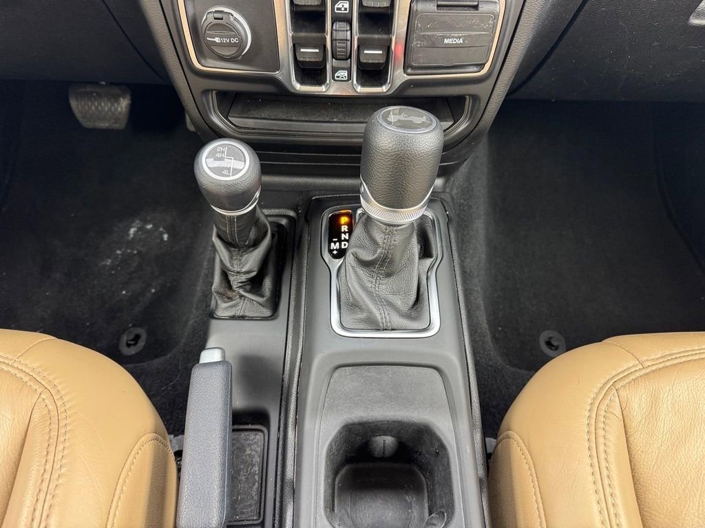 Used 2021 Jeep Wrangler Unlimited Sport image 16