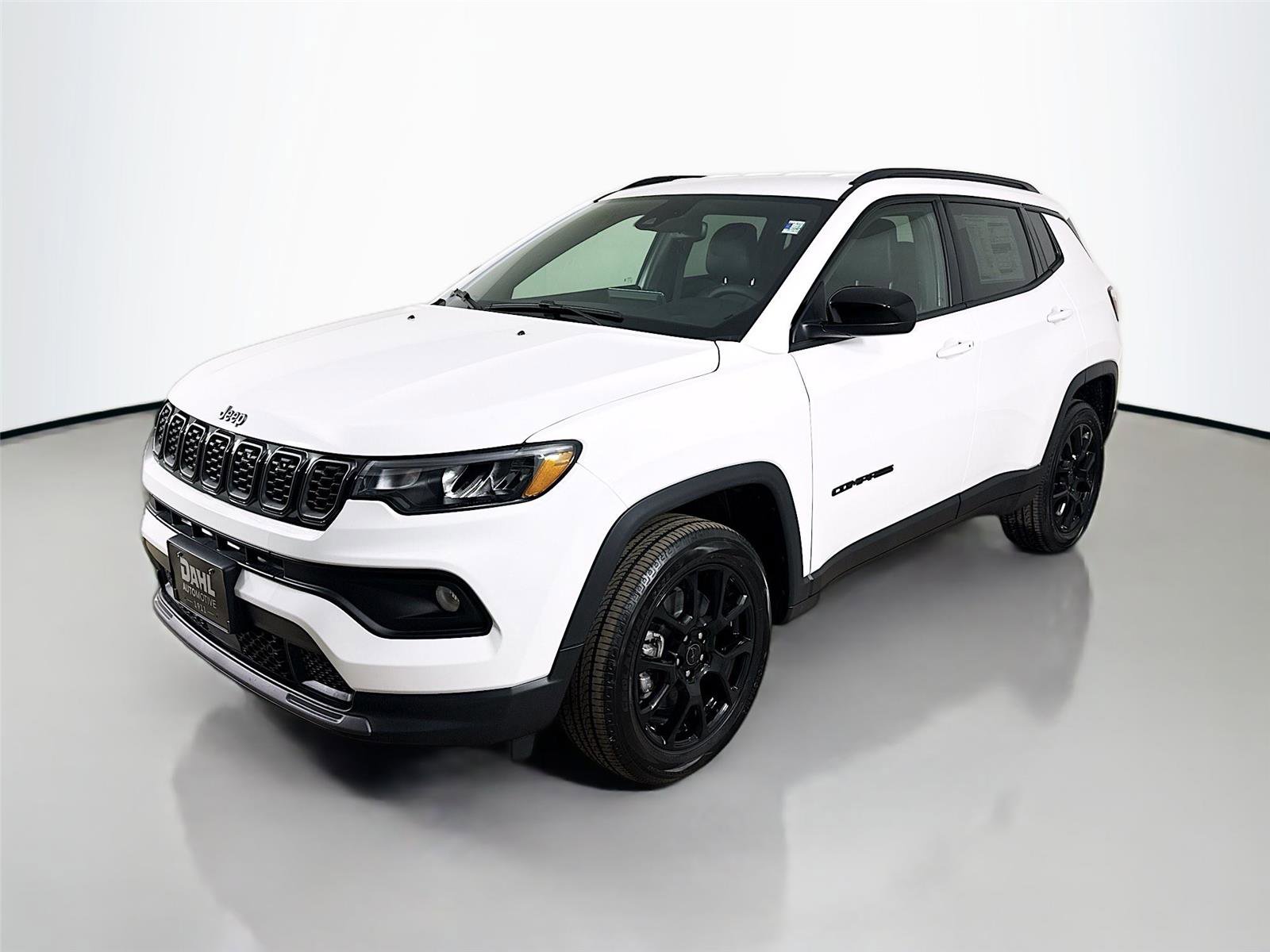 New 2026 Jeep Compass Latitude image 4