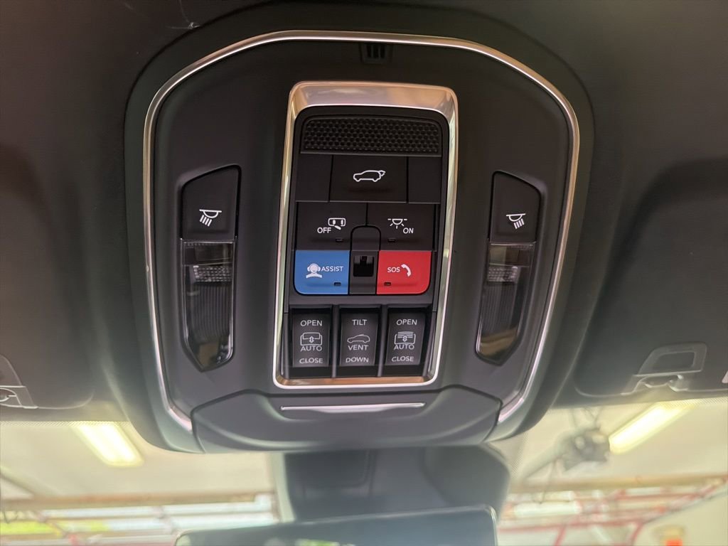 New 2026 Jeep Grand Cherokee Summit AWD/4WD image 22