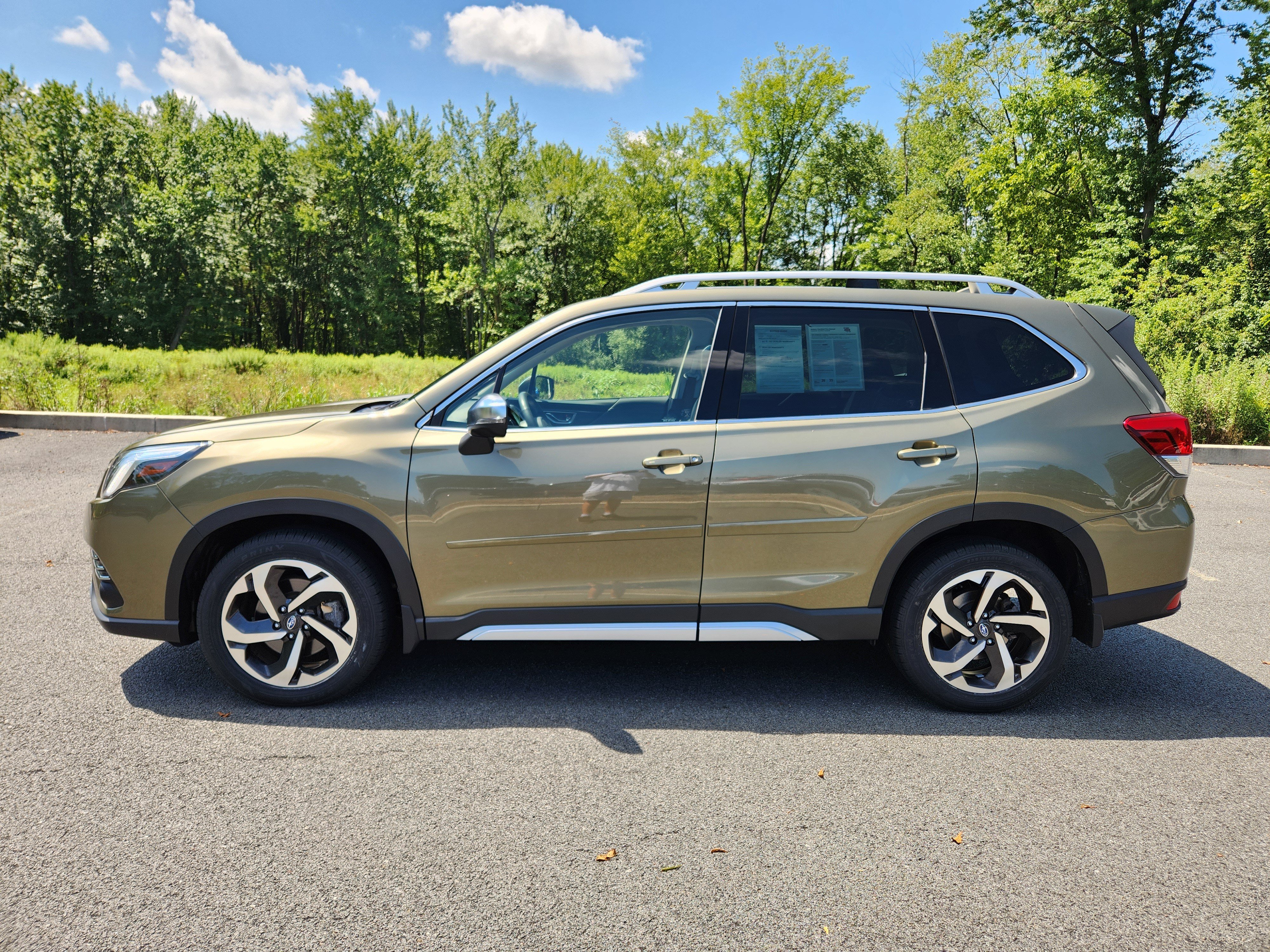 Certified 2023 Subaru Forester Touring AWD/4WD image 5