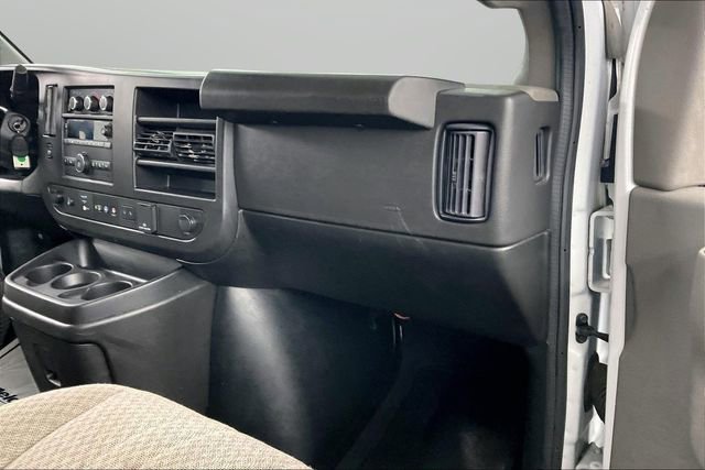 Used 2023 Chevrolet Express 3500 LT w/ LT Preferred Equipment Group RWD image 16