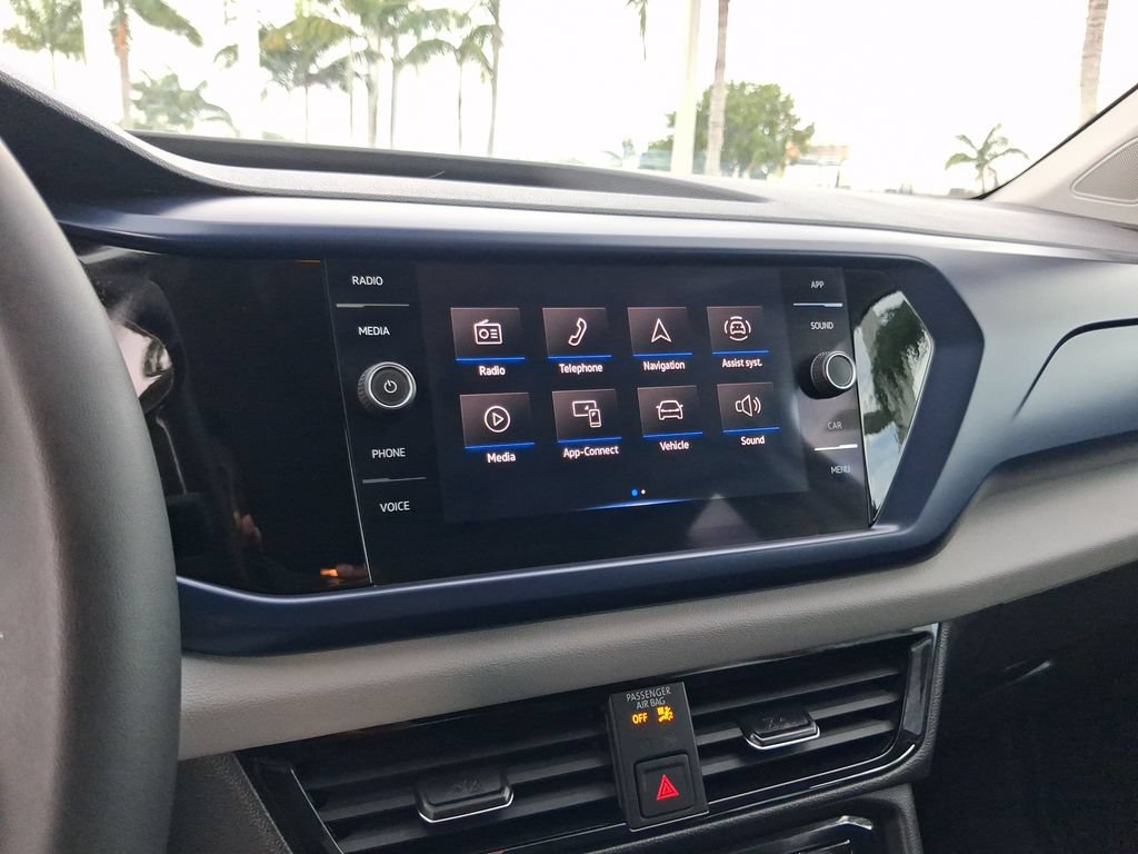 Certified 2023 Volkswagen Taos SE FWD image 26