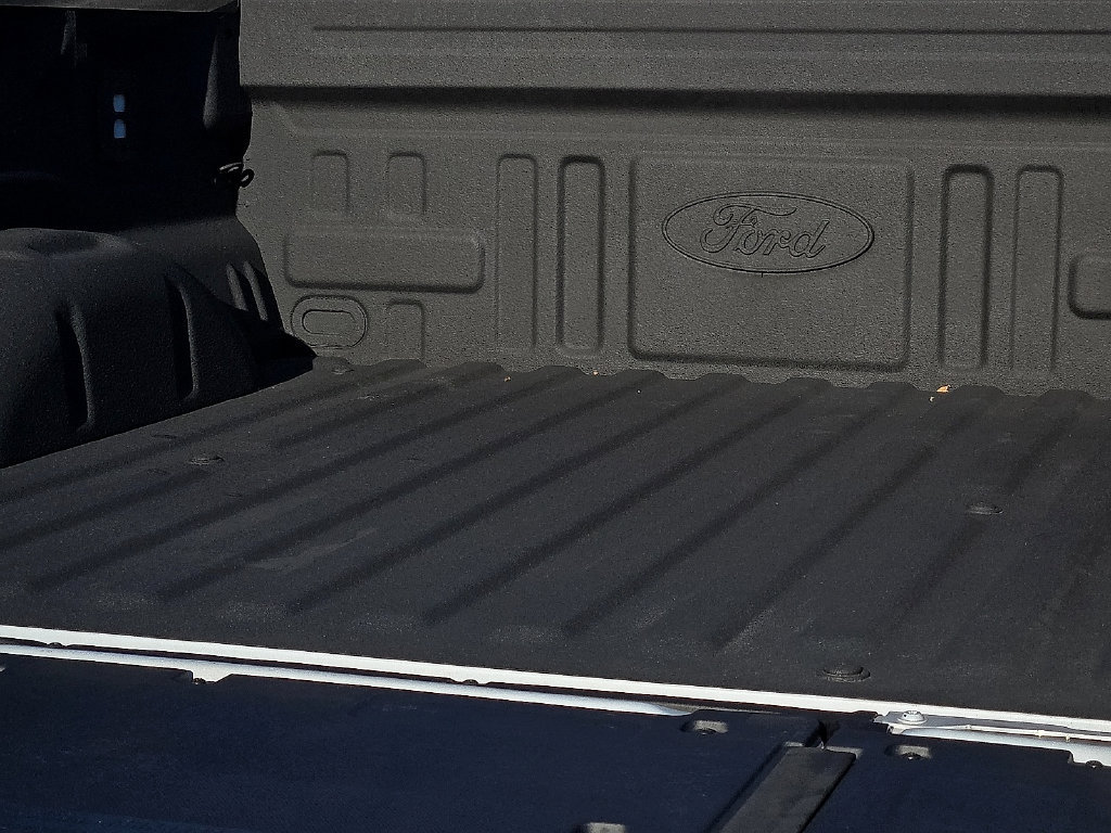 Used 2025 Ford F150 Lariat w/ Equipment Group 502A High AWD/4WD image 8