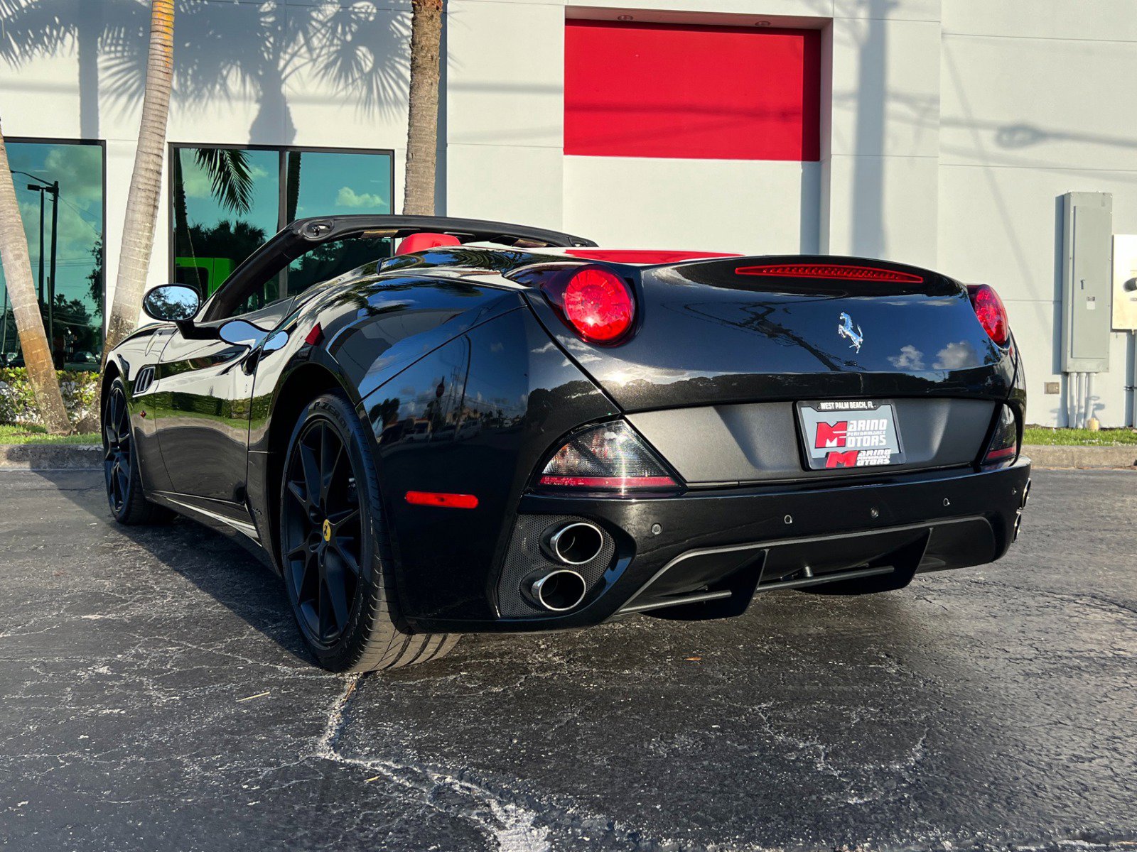 Used 2013 Ferrari California RWD image 8