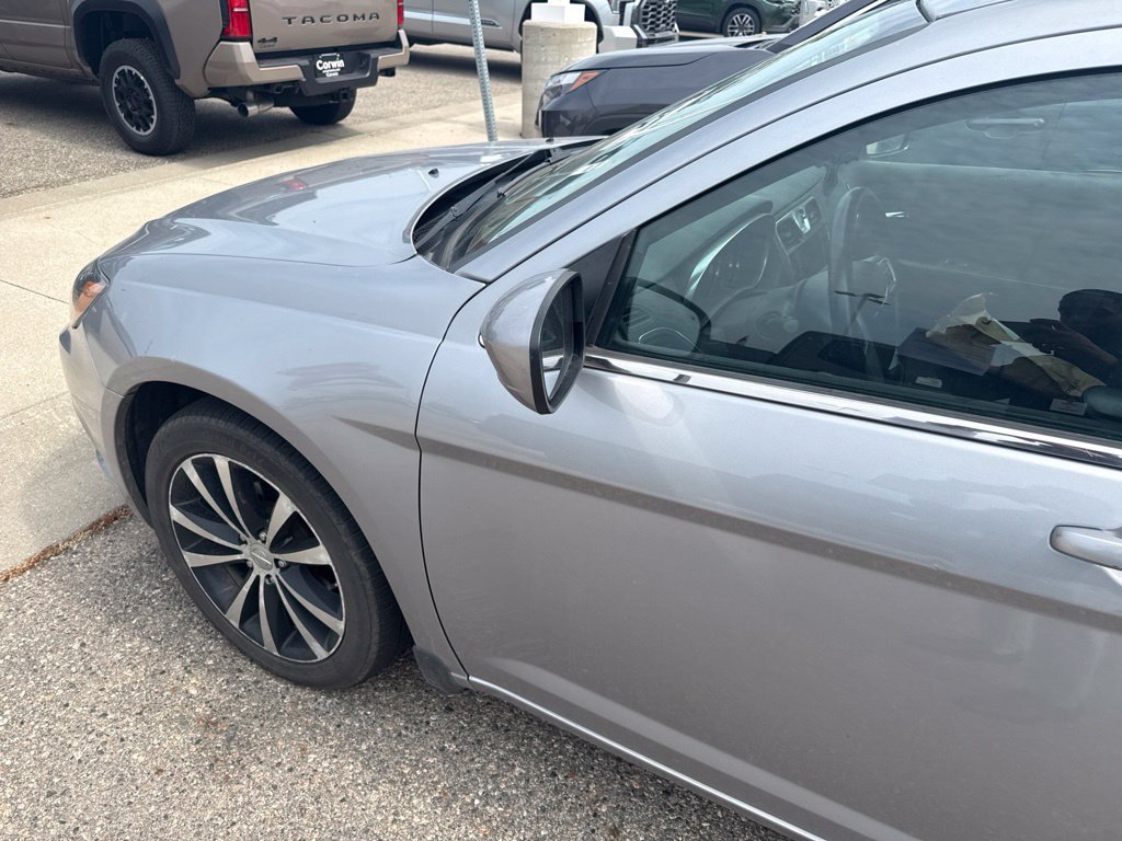 Used 2014 Chrysler 200 Touring w/ 200 S Group FWD image 15