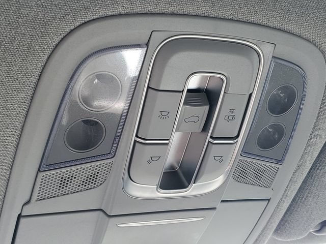 Used 2020 Hyundai Santa Fe Limited FWD image 33