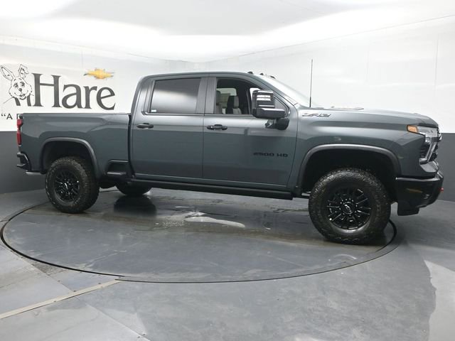 New 2026 Chevrolet Silverado 2500 ZR2 w/ LPO, Dark Essentials Package