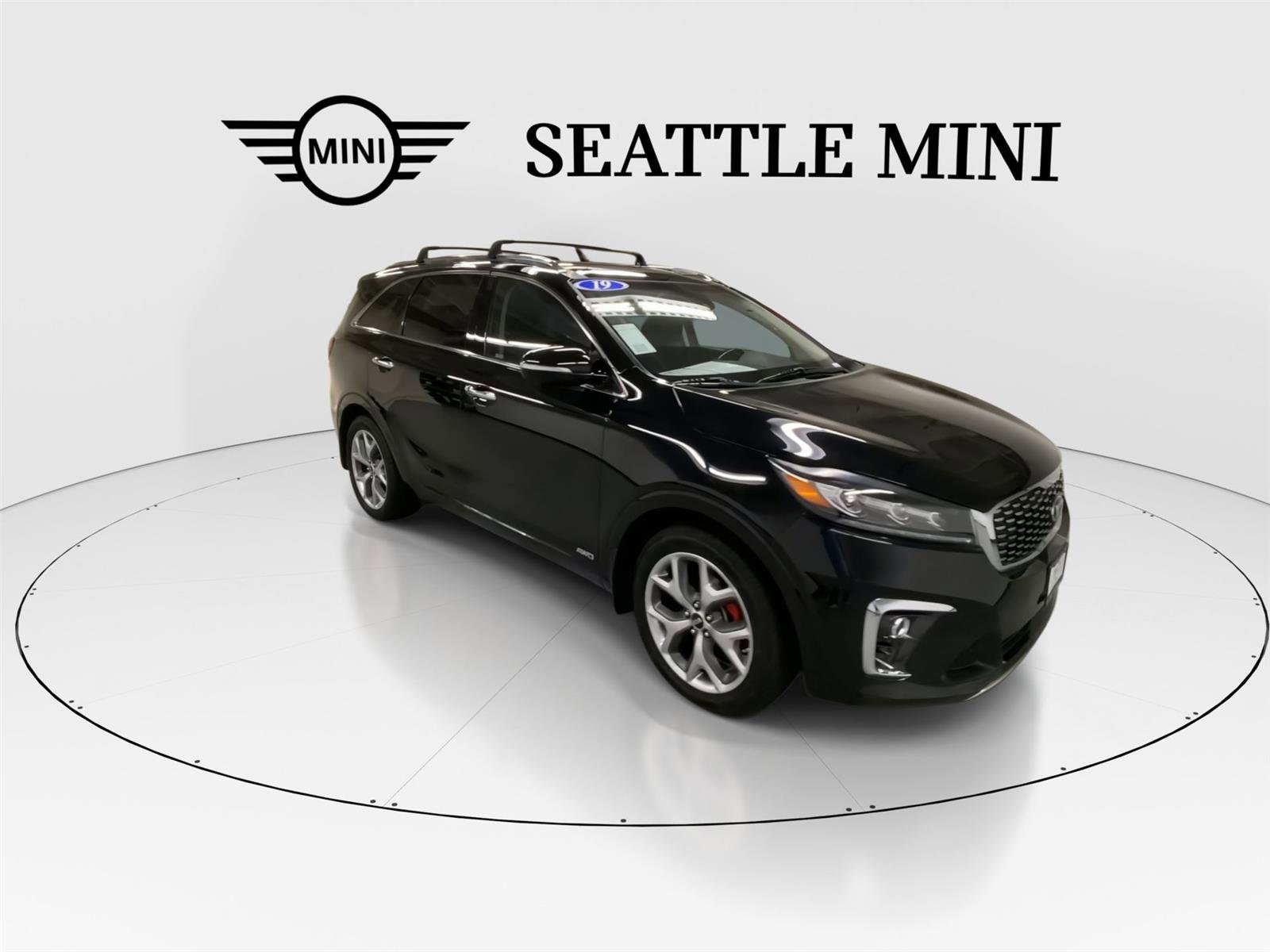 Used 2019 Kia Sorento SX w/ SX Touring Package image 2
