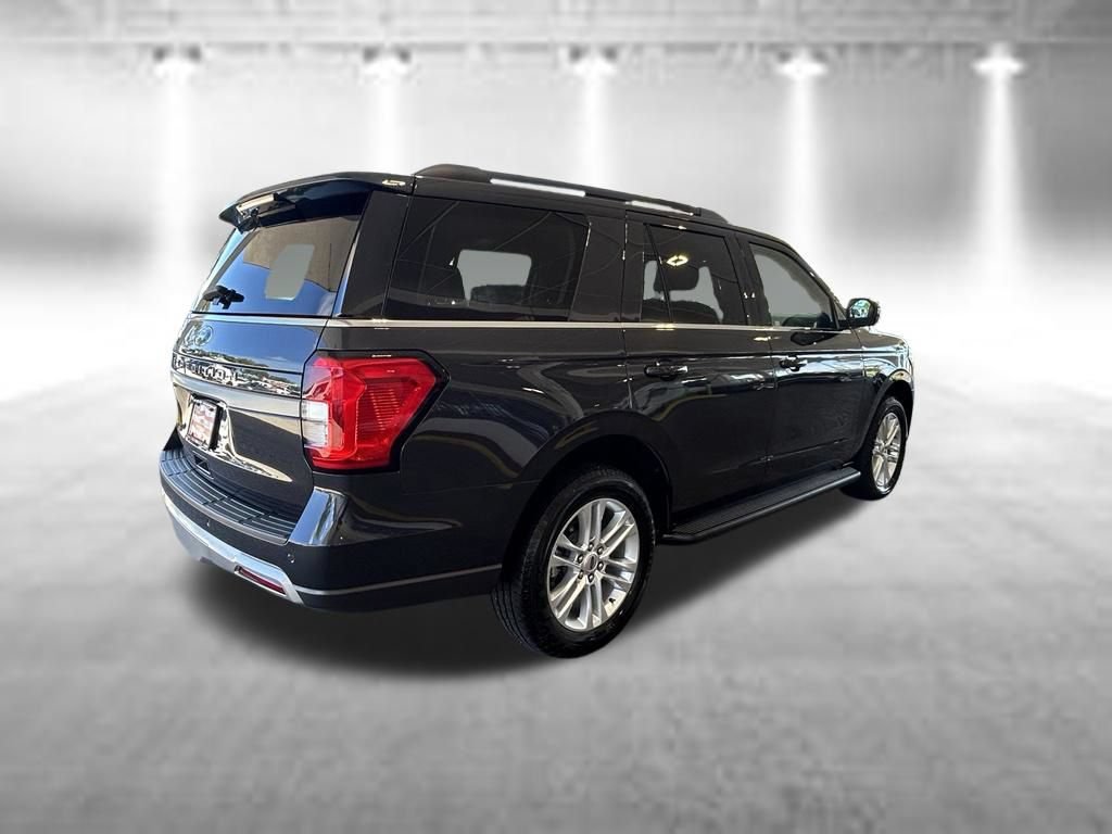 Certified 2024 Ford Expedition XLT RWD image 4