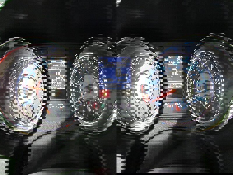 Used 2014 Chrysler Town & Country Touring image 39